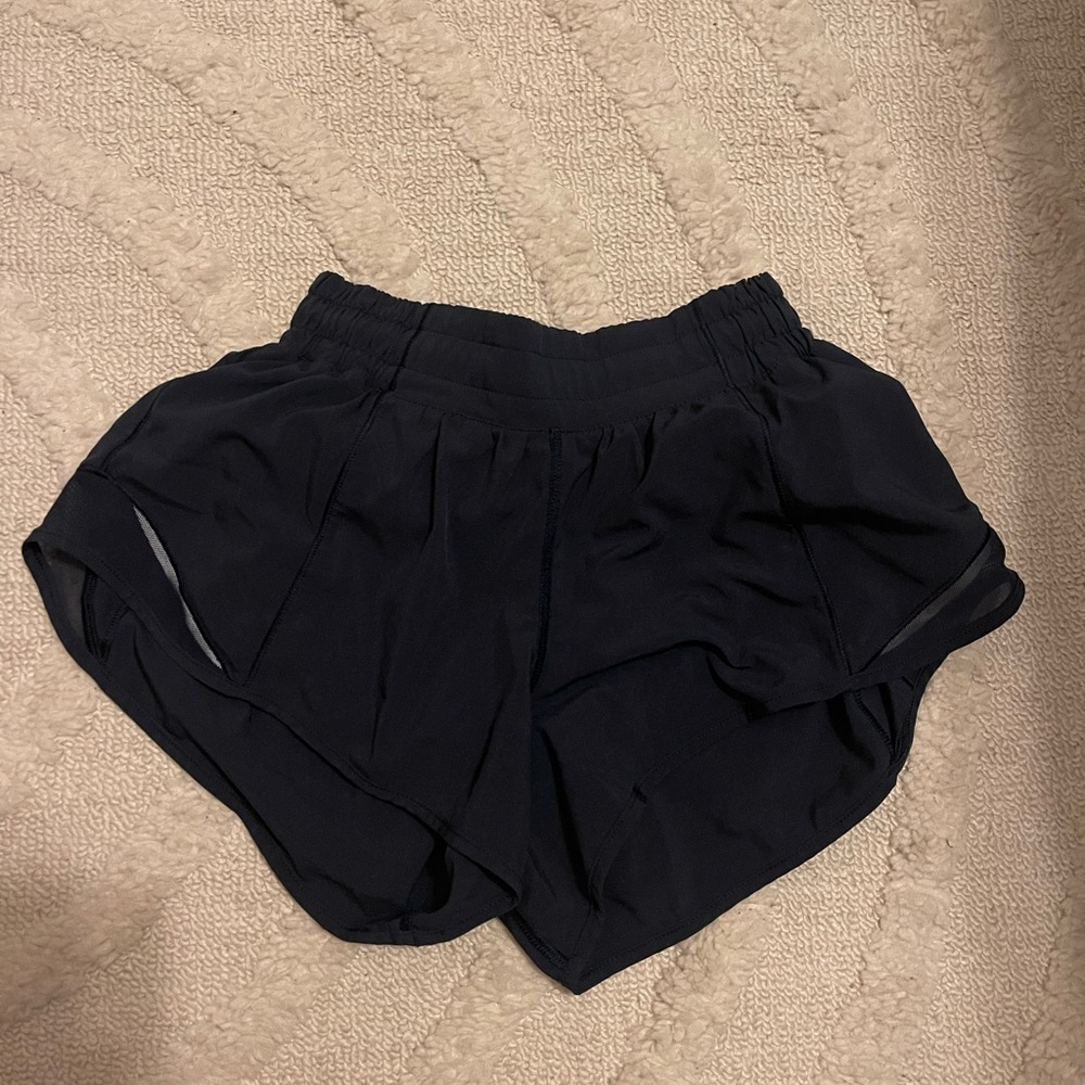 NWOT size 2 Lululemon true navy Hotty Hot Shorts